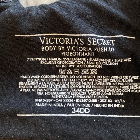 Victoria Secret Push Up bra 34 DD- adjustable straps - Picture 3 of 3